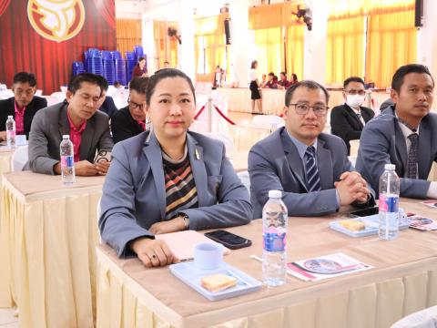 โครงการพัฒนาบุคลากรทั้งระบบ หลักสูตรพัฒนาวิสัยทัศน์การเป็นผู้บริ