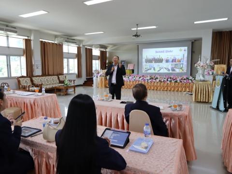 นิเทศนักศึกษาฝึกประสบการณ์วิชาชีพผู้บริหารการศึกษา