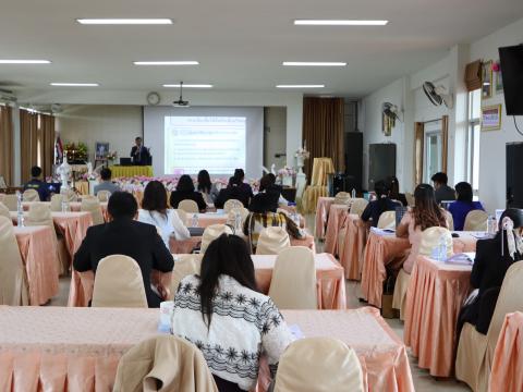 โครงการพัฒนาบุคลากรทั้งระบบหลักสูตรการพัฒนาข้าราชการครู และบุคลา